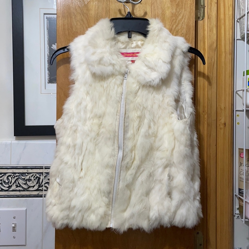 Jennyfer J, 100% Rabbit Fur